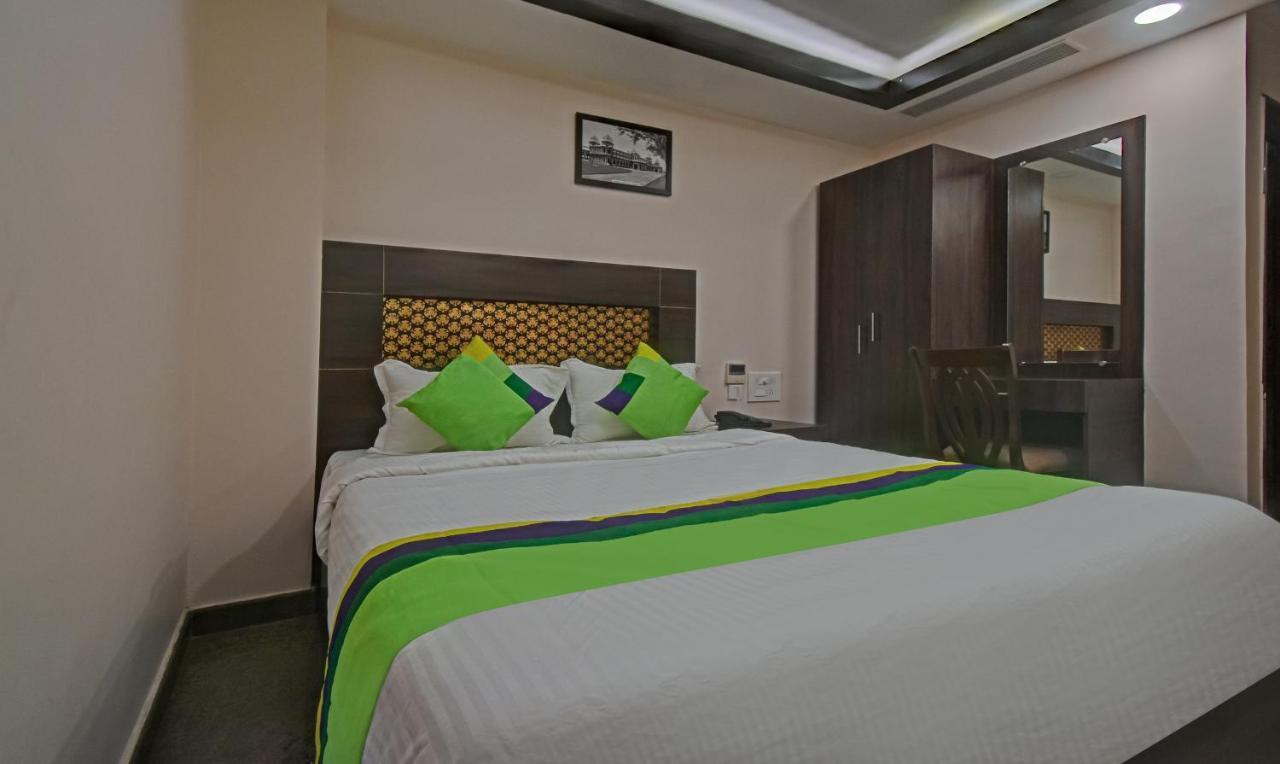 Treebo Trend Palm Tree Hotell Chennai Exteriör bild