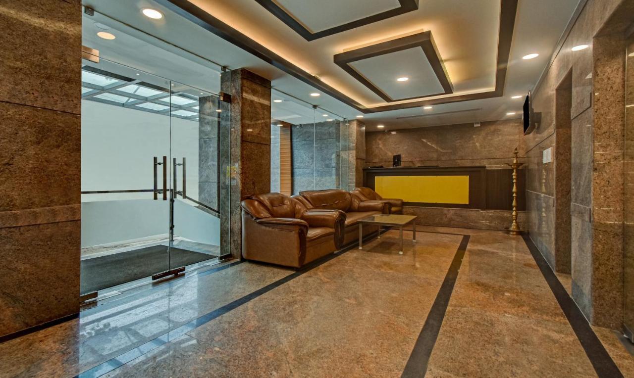 Treebo Trend Palm Tree Hotell Chennai Exteriör bild