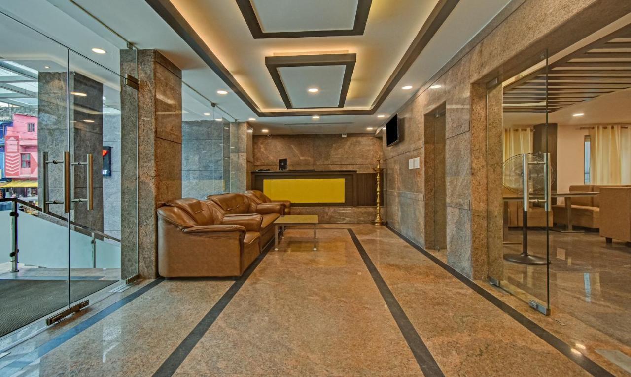 Treebo Trend Palm Tree Hotell Chennai Exteriör bild
