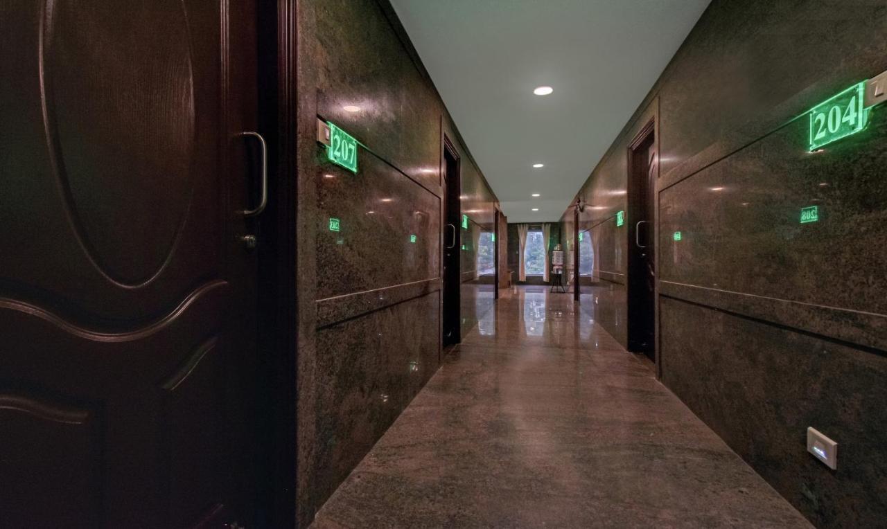 Treebo Trend Palm Tree Hotell Chennai Exteriör bild