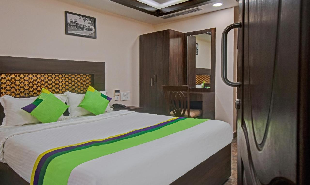 Treebo Trend Palm Tree Hotell Chennai Exteriör bild