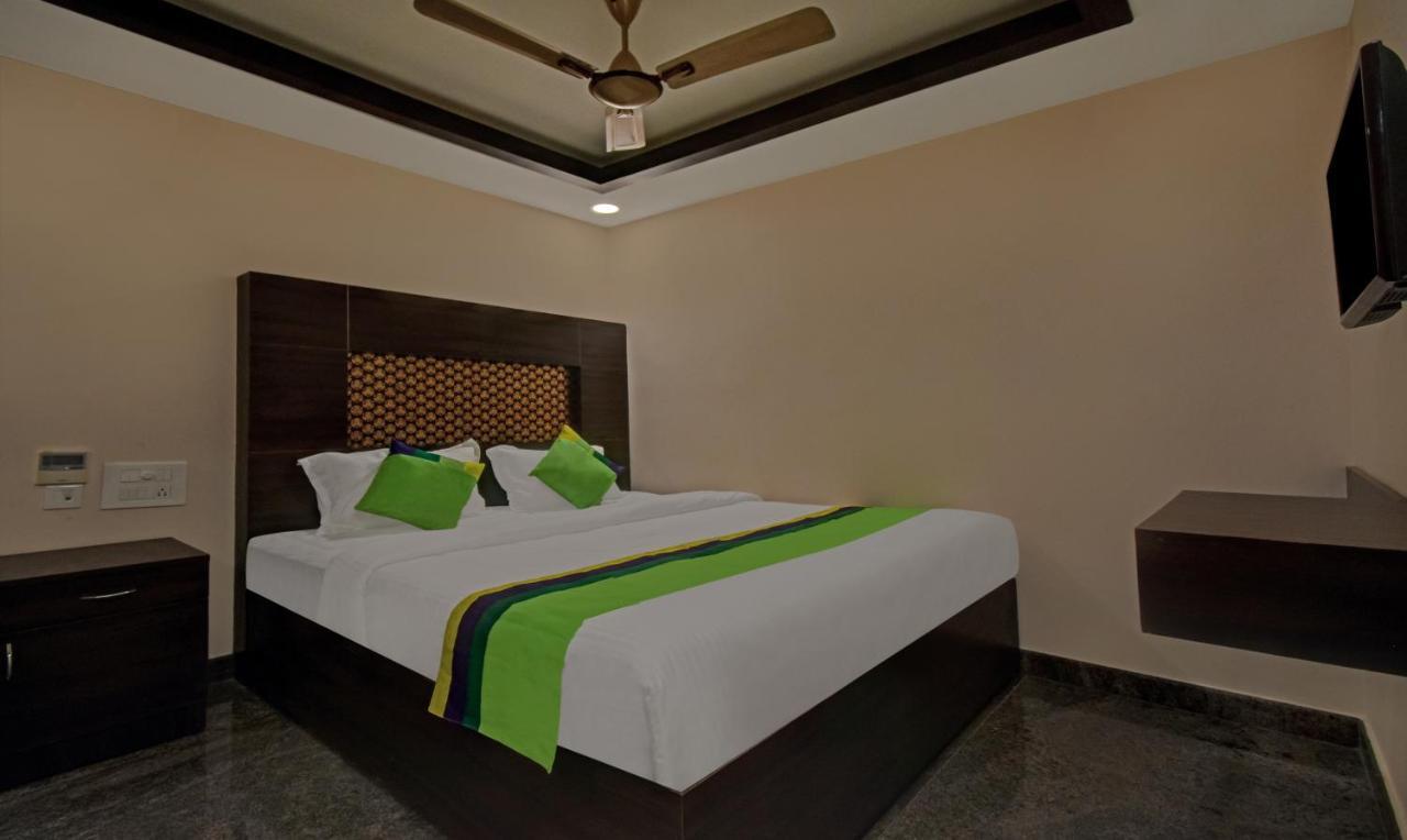 Treebo Trend Palm Tree Hotell Chennai Exteriör bild